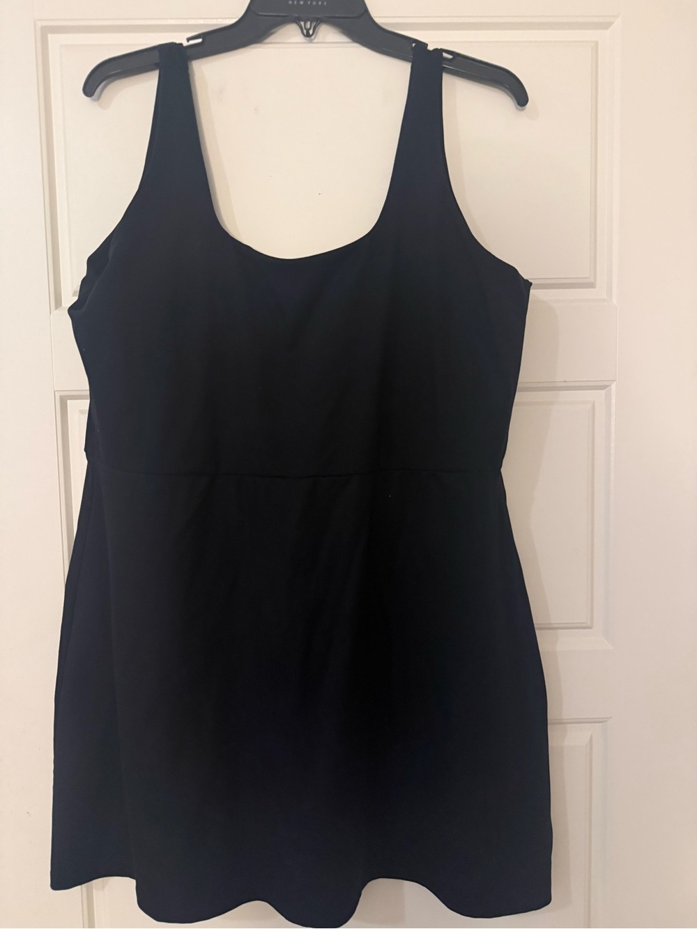 Black Women’s Scoop Neck Tank Top Tennis Dress